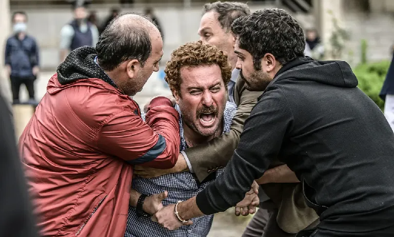 نقد فیلم بازی را بکش