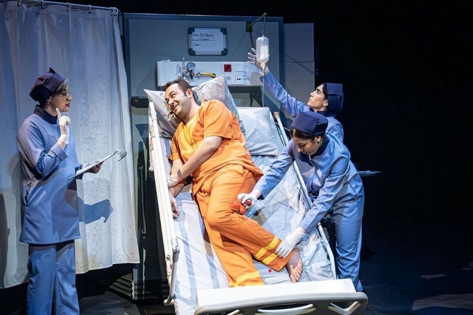 نمایش این زندگی مال کیه (درسا آقائی)