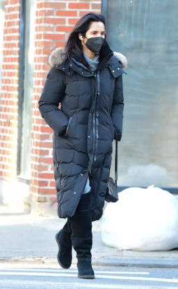 چکمه هایی که برخی افراد مشهور در نیویورک در حال حاضر می پوشند در برابر کولاک آخر هفته مقاومت نمی کنند