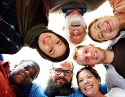 چگونه شاد باشیم؟