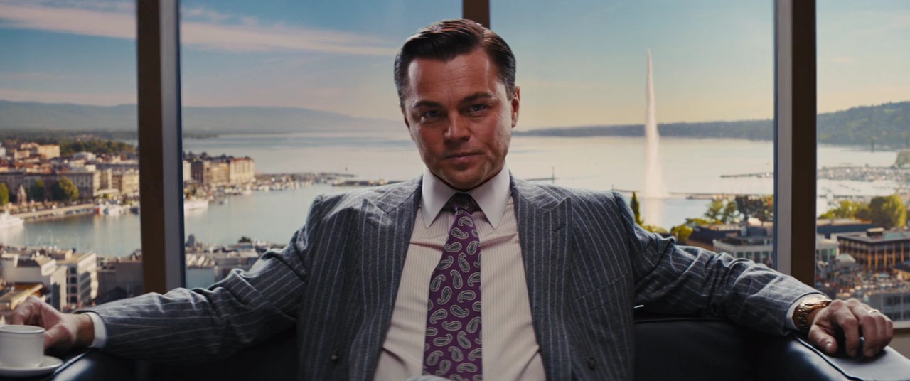 یک فریم از گرگ وال استریت (وقتی آمریکا هیچ محدودیتی ندارد حتی برای انسان بودن=میتوانید حیوان باشید)