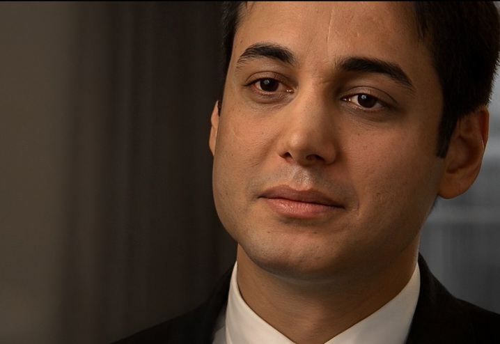 سلام علی لون الحرن فی عینیک