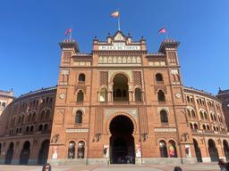 سفرنامه اسپانیا ، گاوبازی و سانگریا (1)