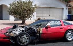 ترکیدن باتری خودرو و دلایل انفجار آن