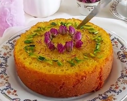 کیک قابلمه ای زعفرانی