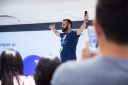 اندک تجربیات من در استارتاپ - این قسمت "پیچ"