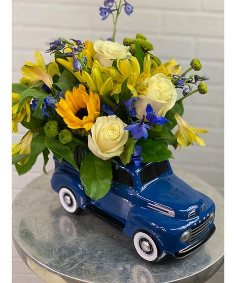 راهنمای انتخاب گل برای آقایان؛ ایده‌های جذاب برای دسته‌گل‌های مردانه