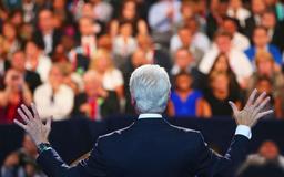 با تمرین این 14 ویژگی به  یک سخنران موفق تبدیل شوید!