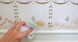 پاک کردن مداد از دیوار گچی با وسایل ساده و دم دستی