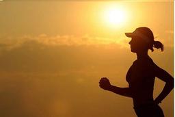 فواید آفتاب گرفتن و نور خورشید – کاهش وزن با نور خورشید