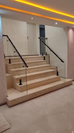 انواع نرده شیشه و مزیت های آن نسبت به سایر انواع