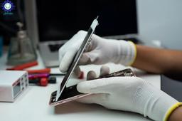 بهترین آموزشگاه تعمیر گوشی آیفون (اپل) در تهران