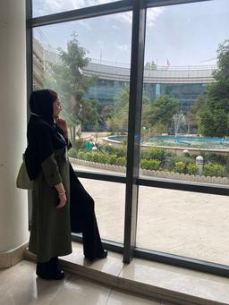 ملیکا حضرتی مدرس زبان انگلیسی