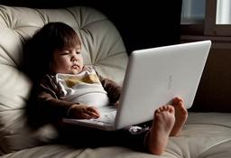 بهره‌کشی والدین از کودکان در فضای مجازی