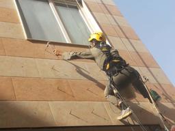 معرفی پیچ و رولپلاک نما ساختمان