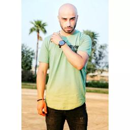 علی شاهیان را بیشتر بشناسید.