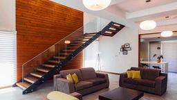 کاربرد نرده شیشه ای در طراحی و دکوراسیون داخلی مدرن