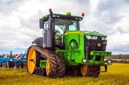 هر آنچه باید در مورد کاربردهای تراکتورهای کشاورزی بدانید