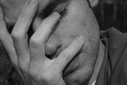 حمایت از جوانان در تئاتر