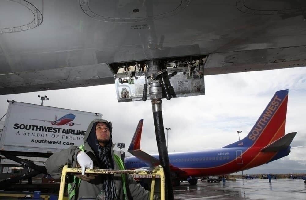 شکل ۸. زیرساخت سوختگیری جدید یک چالش عمده است.