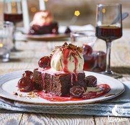 طرز تهیه 14 مدل دسر خوشمزه با آلبالو