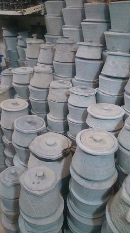 دیگ های سنگی