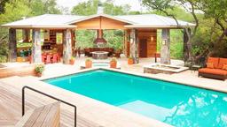 طراحی ویلا استخردار