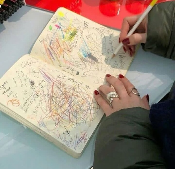 حبس ابد در آغوشِ مأمور