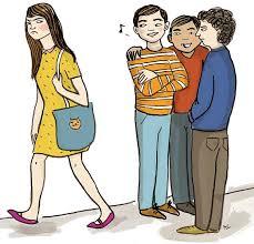 نگاه هیز به اندام  زنان به جای صورت ، نشانه ای از شیء انگاری جنسی