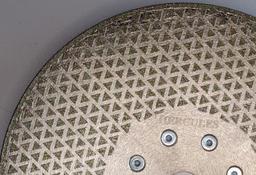 چرا صفحه الکتروپلیت بهترین جایگزین صفحه سنگ بر است؟