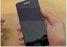 علت خاموش شدن گوشی بعد از ضربه خوردن + راهکار