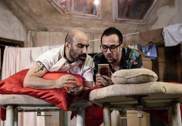 احمد مهرانفر و محسن تنابنده در نمایش مولن روژ