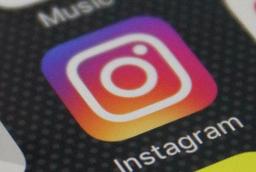 اینستاگرام<  دلیل گفتن جمله :حالم از خودم بهم میخوره>