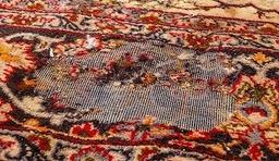 چرا بید زدگی فرش رخ می دهد؟