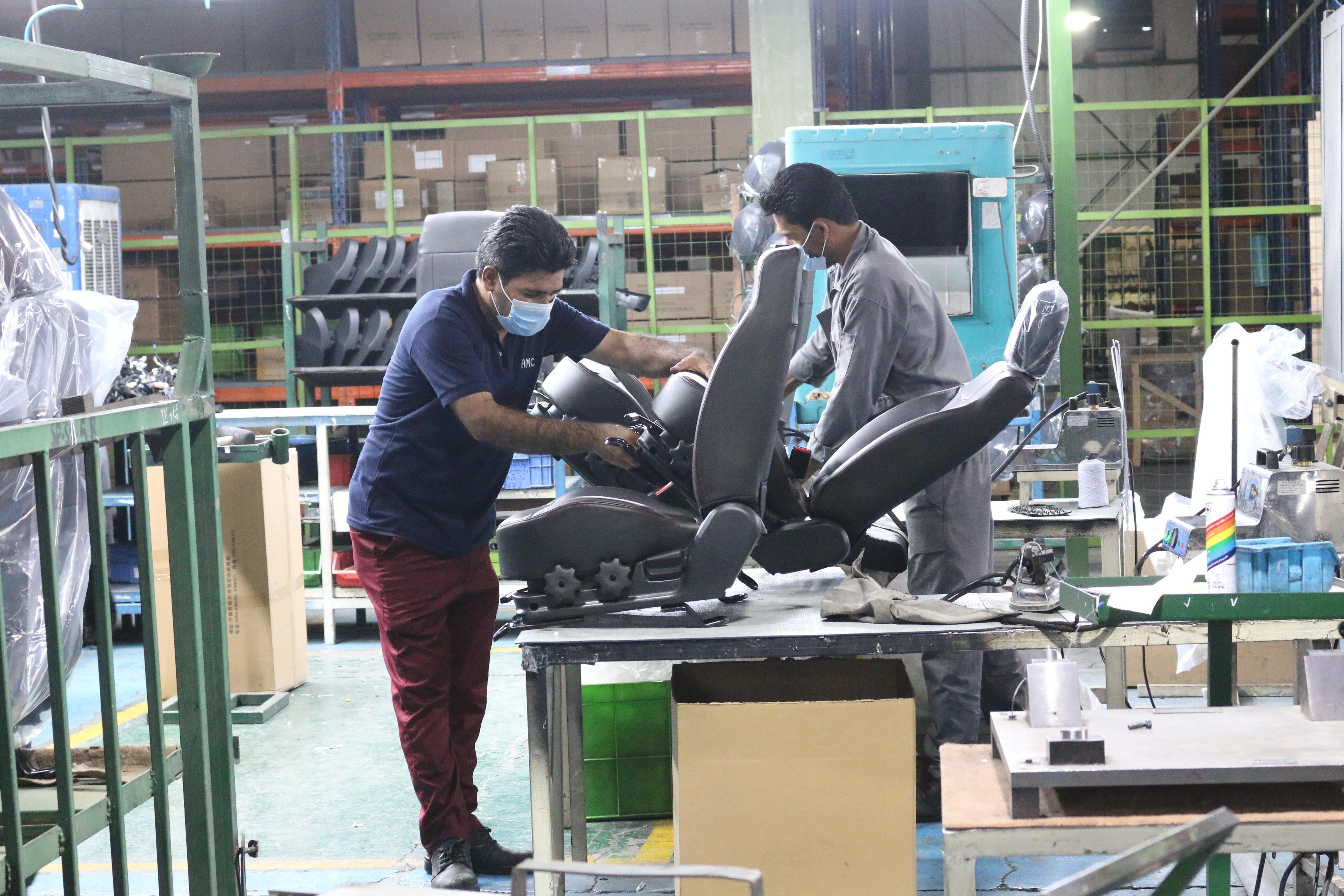 خودکفایی در تولید صندلی - کرمان موتور