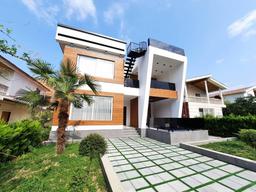 خرید ویلا دوبلکس استخردار در نور