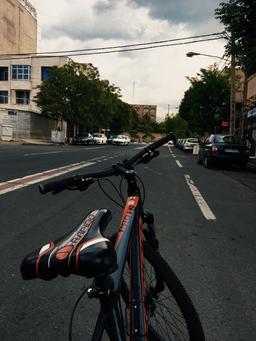 چرا باید در شهری مثل تهران دوچرخه‌سواری کرد؟