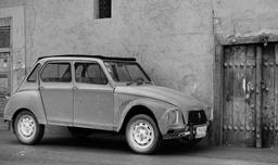 تو هم بالاخره بنز می‌خری