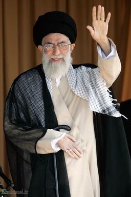 پیام حضرت آیت‌الله خامنه‌ای به نشست اتحادیه انجمن‌های اسلامی دانشجویان در اروپا