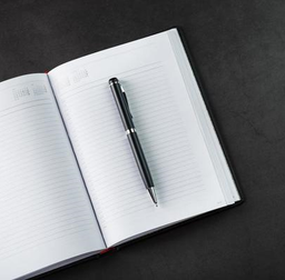 دفترچه زیر تخت