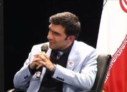 از حق که حرف می‌زنیم ...