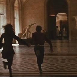 هر روز به پنجره ات نگاه میکنم