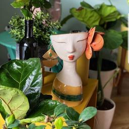 Azra_unique -Azra Naderi