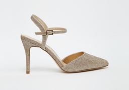 در جنگی میخی افتاد ...