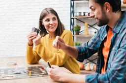معرفی جذابترین بازی فکری کارتی برای دورهمی