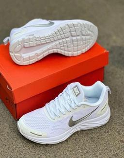 کتونی پیاده روی زنانه باید چه ویژگی هاییی داشته باشد؟