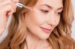 سرم دور چشم چیست و چه کاربردی دارد؟