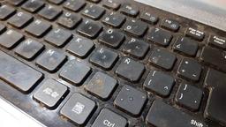 نحوه نگه داری از کیبورد لپتاپ