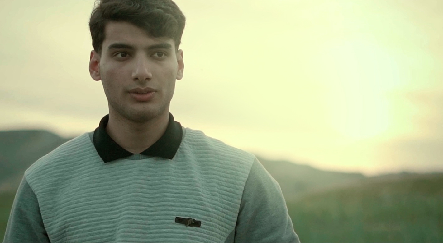 فیلم تنها در مزرعه