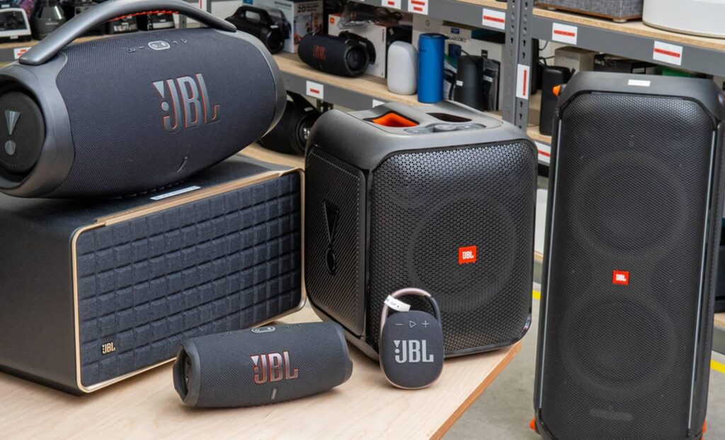 انواع اسپیکر قابل حمل JBL